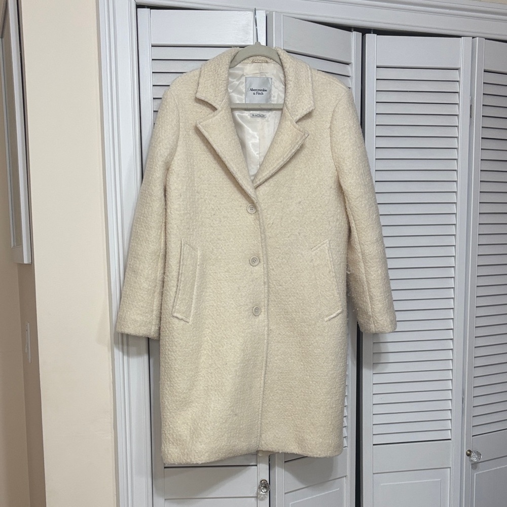 ABERCROMBIE Women's Cream Coat